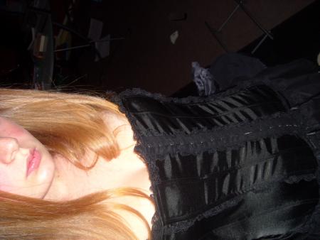 corset en satin noir